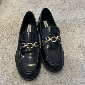 Linka Steve Madden black loafers